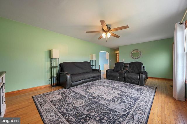 1566 VERNON RD, Harrington, DE 19952