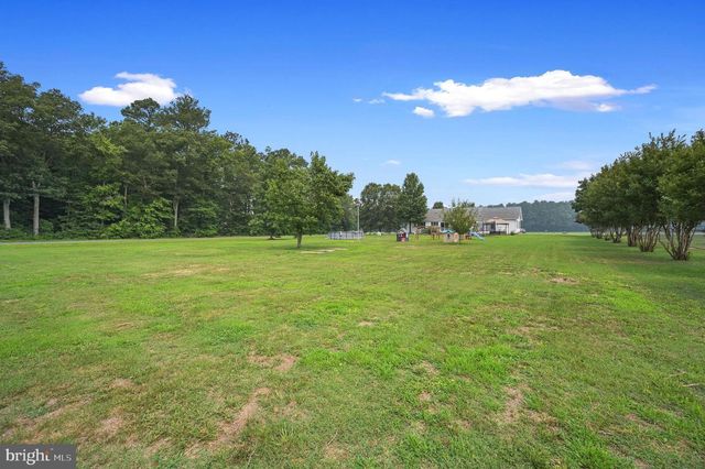 1566 VERNON RD, Harrington, DE 19952