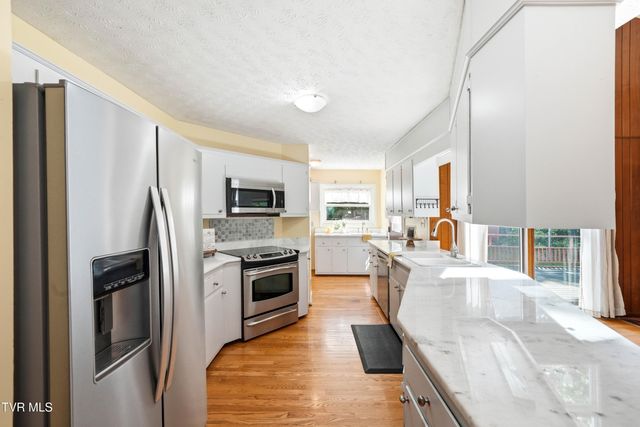 1333 Dupont Drive, Kingsport, TN 37664