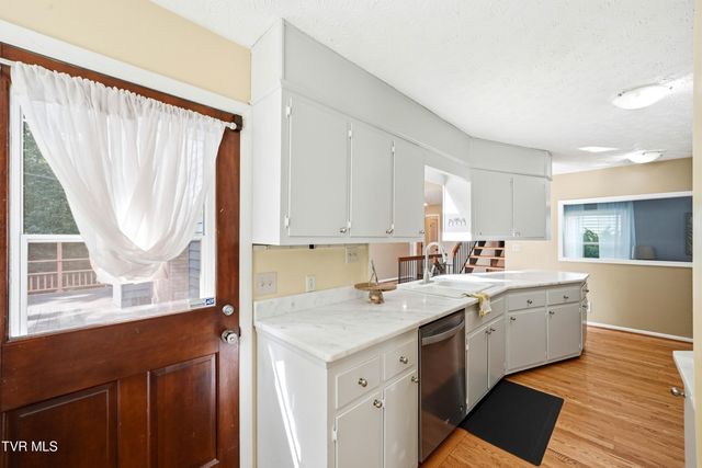 1333 Dupont Drive, Kingsport, TN 37664