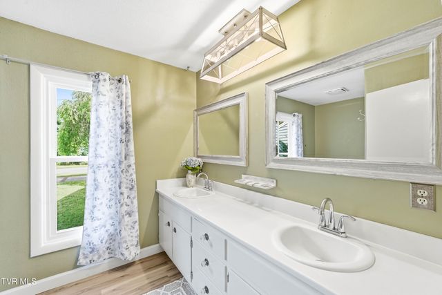 1333 Dupont Drive, Kingsport, TN 37664