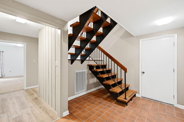 1333 Dupont Drive, Kingsport, TN 37664