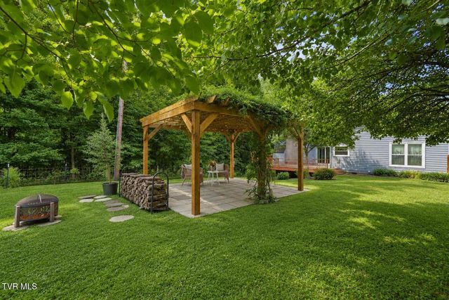 1333 Dupont Drive, Kingsport, TN 37664