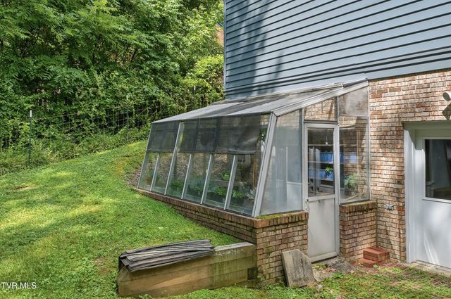 1333 Dupont Drive, Kingsport, TN 37664