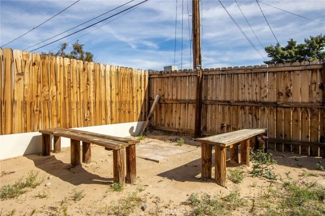 6185 Chia Avenue, 29 Palms, CA 92277