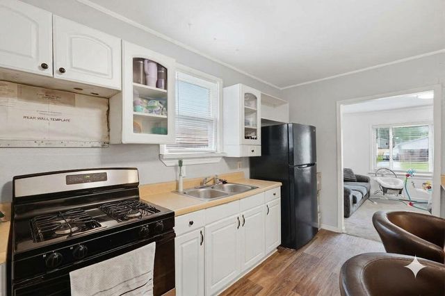 6465 Bailey Street, Taylor, MI 48180