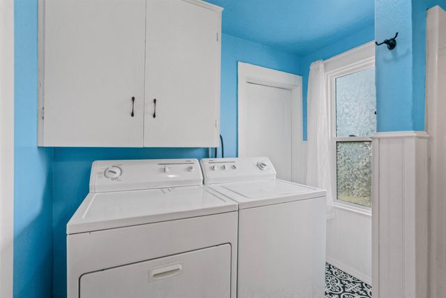 1003 E Rich Ave, Spokane, WA 99207