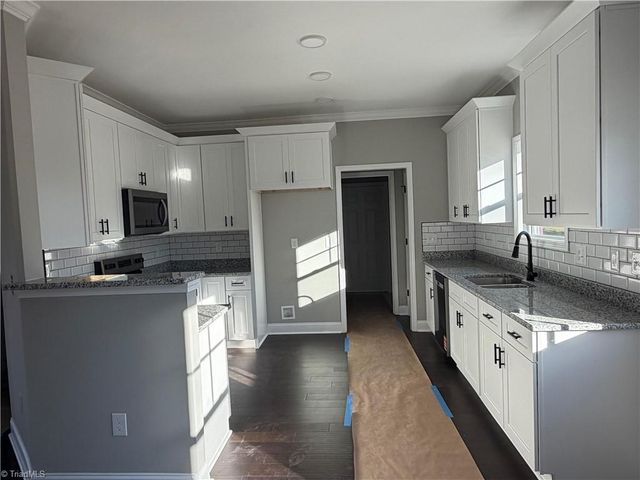 100 Snead Road, Winston-salem, NC 27103