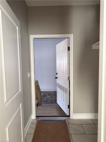 100 Snead Road, Winston-salem, NC 27103