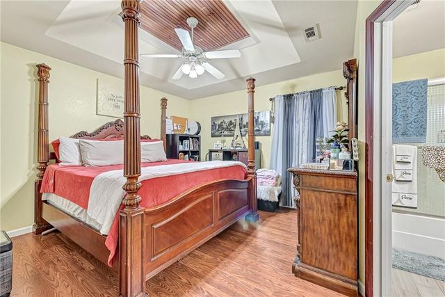 122 S Bailey Street, Lowell, AR 72745