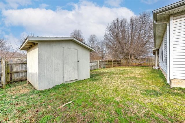 122 S Bailey Street, Lowell, AR 72745