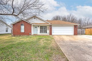 122 S Bailey Street, Lowell, AR 72745