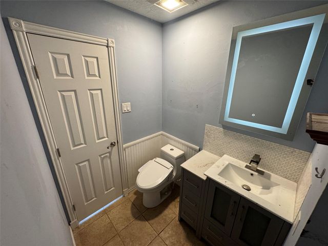 4514 Beechcraft Street, Seabrook, TX 77586