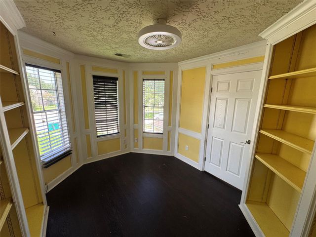 4514 Beechcraft Street, Seabrook, TX 77586