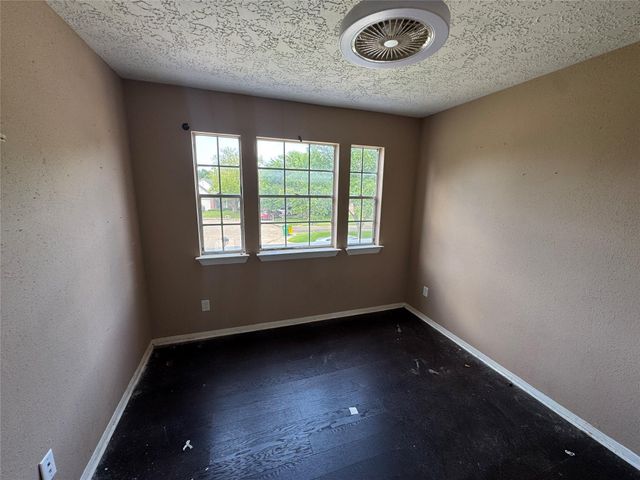 4514 Beechcraft Street, Seabrook, TX 77586