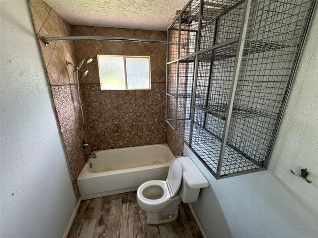 4514 Beechcraft Street, Seabrook, TX 77586