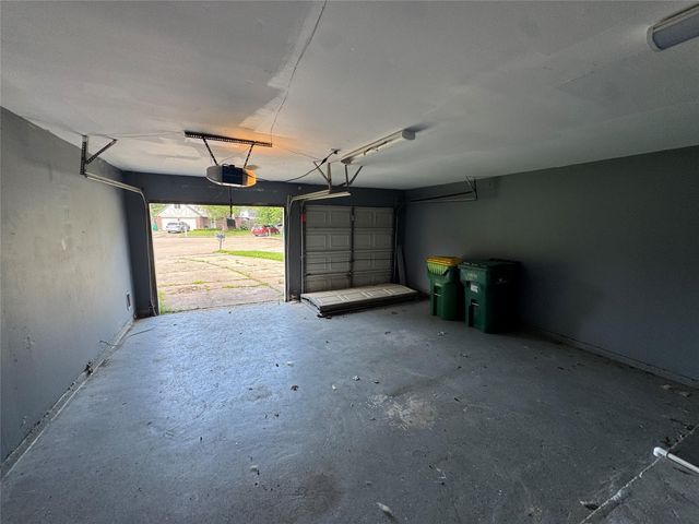 4514 Beechcraft Street, Seabrook, TX 77586
