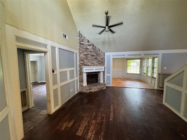 4514 Beechcraft Street, Seabrook, TX 77586