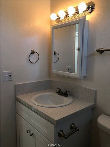 17011 Sims Lane 4, Huntington Beach, CA 92649