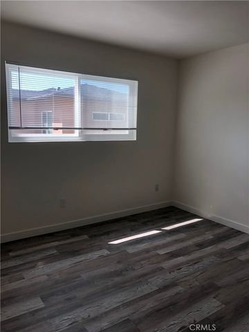 17011 Sims Lane 4, Huntington Beach, CA 92649