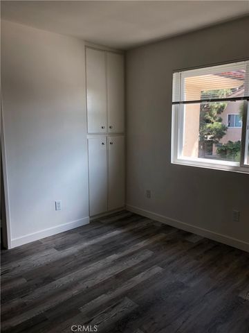 17011 Sims Lane 4, Huntington Beach, CA 92649