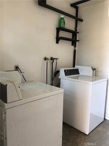 17011 Sims Lane 4, Huntington Beach, CA 92649