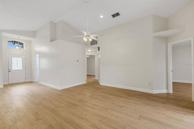 102 CANARY ISLAND CIRCLE, Davenport, FL 33837