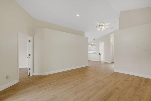 102 CANARY ISLAND CIRCLE, Davenport, FL 33837