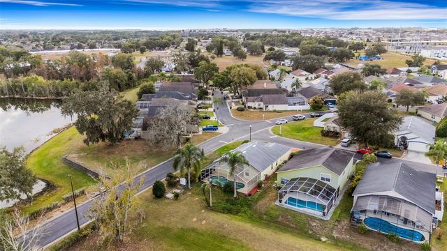 102 CANARY ISLAND CIRCLE, Davenport, FL 33837