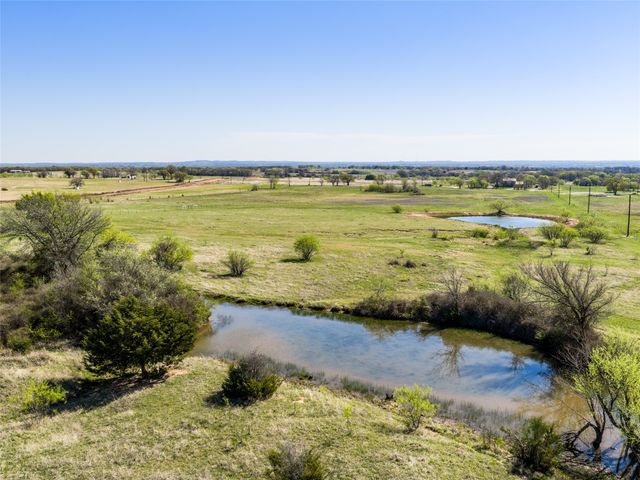 408 Cr-1475, Alvord, TX 76225