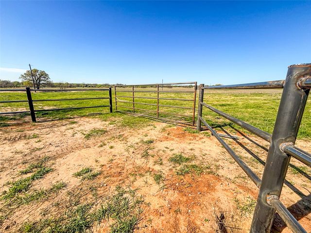 408 Cr-1475, Alvord, TX 76225