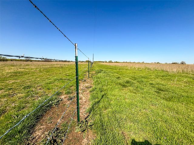 408 Cr-1475, Alvord, TX 76225