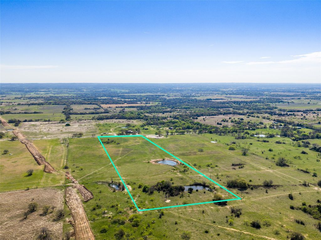 408 Cr-1475, Alvord, TX 76225