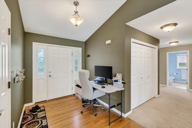 9423 White Fox Lane, Middleton, WI 53562
