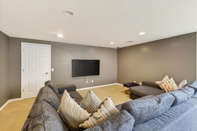 9423 White Fox Lane, Middleton, WI 53562