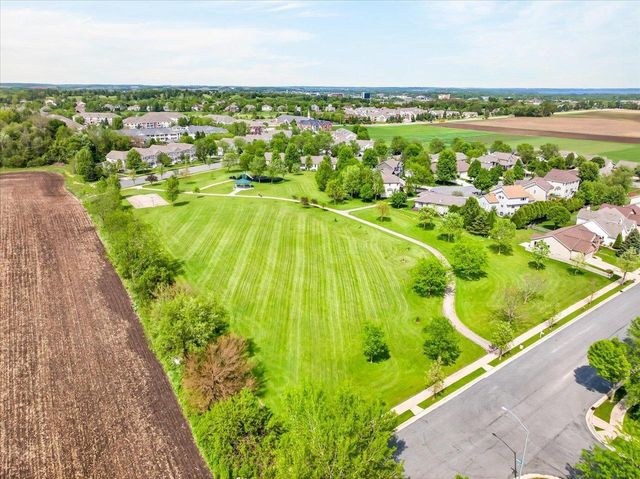 9423 White Fox Lane, Middleton, WI 53562