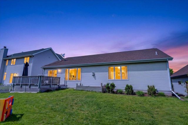 9423 White Fox Lane, Middleton, WI 53562
