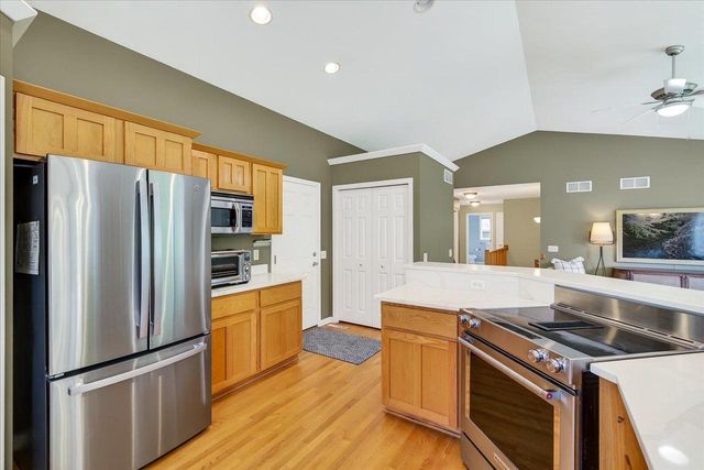 9423 White Fox Lane, Middleton, WI 53562
