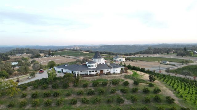 1095 Cold Springs Rd, Placerville, CA 95667