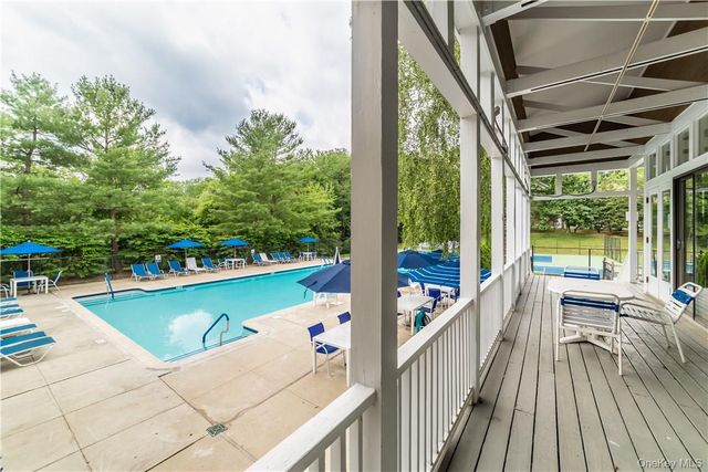 170 Birchwood Close, Chappaqua, NY 10514