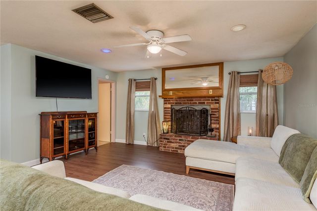 128 E VIRGINIA LANE, Clearwater, FL 33759