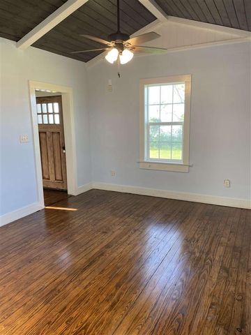 4858 Harris Road, Iowa, LA 70647