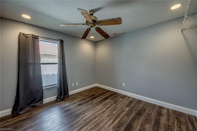 823 SW 10th ST, Cape Coral, FL 33991