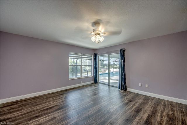 823 SW 10th ST, Cape Coral, FL 33991