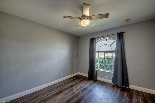 823 SW 10th ST, Cape Coral, FL 33991