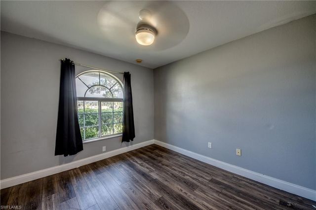 823 SW 10th ST, Cape Coral, FL 33991