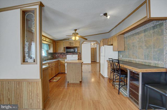 15134 N YOUNG RD, Greencastle, PA 17225