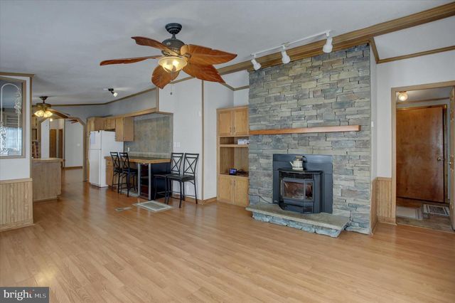 15134 N YOUNG RD, Greencastle, PA 17225