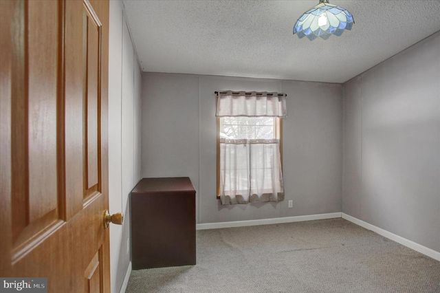 15134 N YOUNG RD, Greencastle, PA 17225