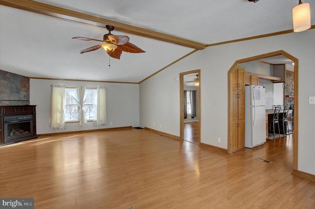 15134 N YOUNG RD, Greencastle, PA 17225